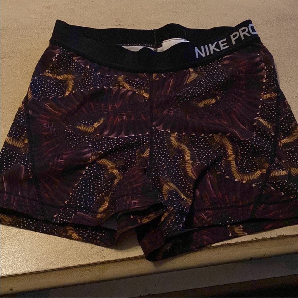 Nike Pro Women's Athletic Shorts - Black and Brown Pattern